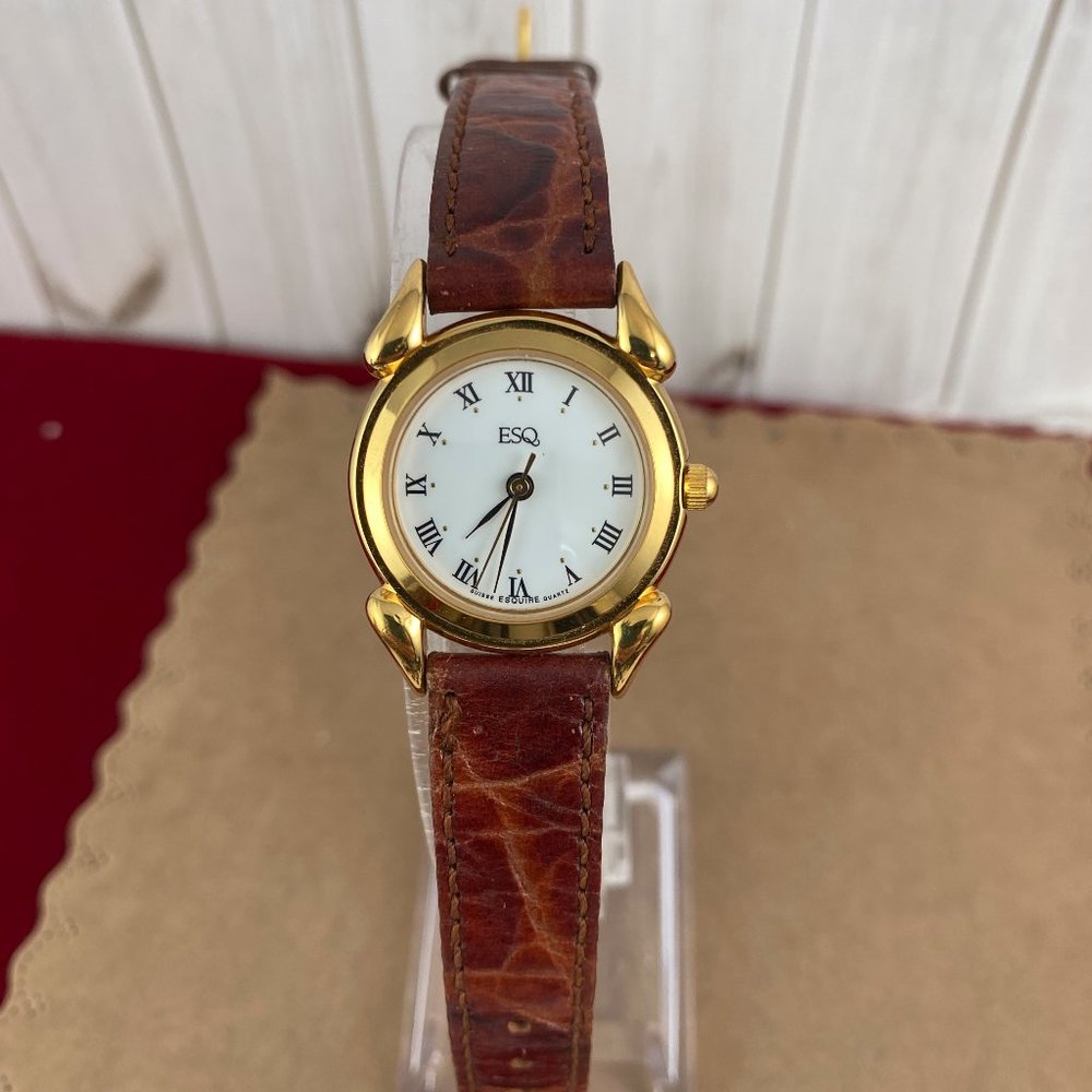 Fabulous Movado ESQ Watch Sculptured Lugs White Face Roman Numerals